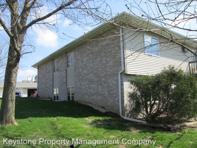 Building Photo - 3430 E Court St