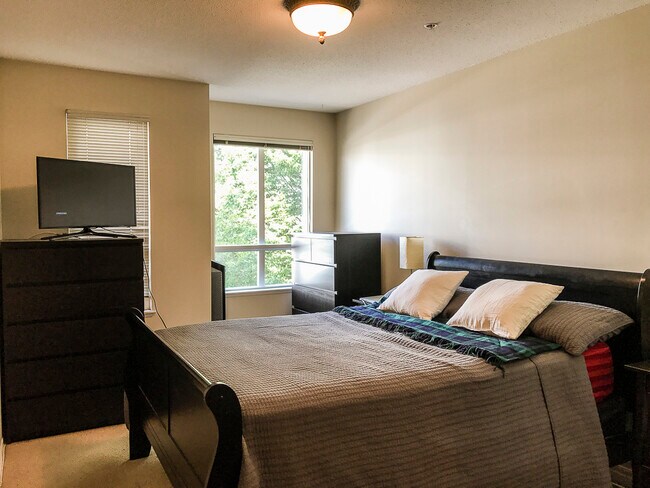 Photo du bâtiment - 1015 Johnson St