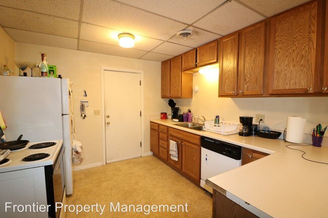 Building Photo - 1200 Bluemont Ave