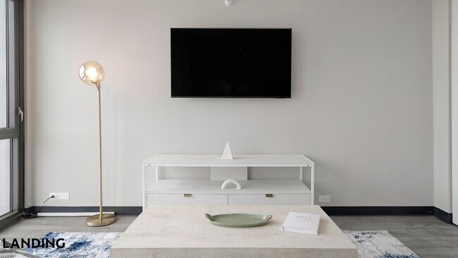 Foto del edificio - 1922 W Ogden Ave