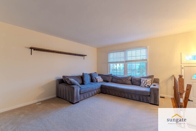 Foto del edificio - 1016 Arborwood Pl