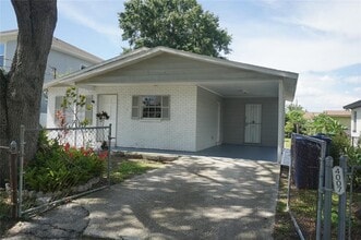 Building Photo - 4007 W Cass St