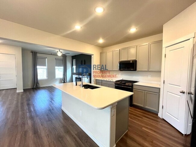 Building Photo - 7719 Ochre Vw