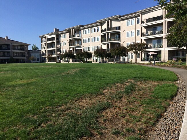 Building Photo - 4884 NW Promenade Ter