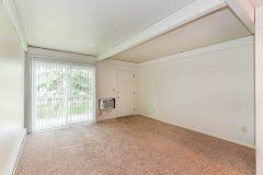 Building Photo - 808-814 Stone Mountain Dr