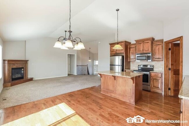 Building Photo - Beautiful 4 Bed, 3 Bath in Kansas City Nor...