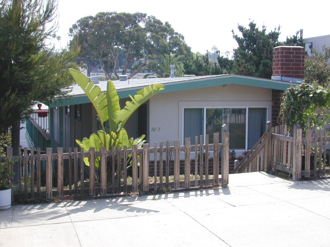 Primary Photo - Encinitas Beach 4-Plex