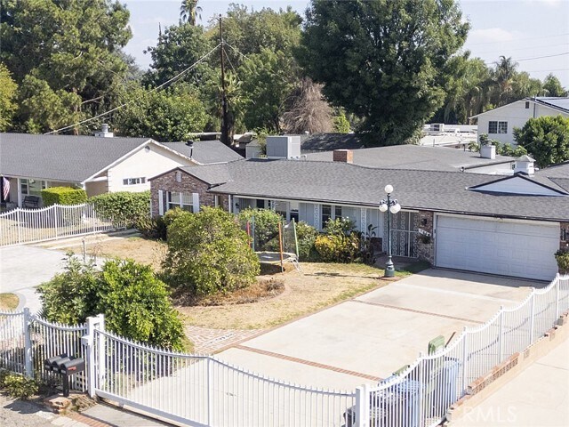 Foto del edificio - 7856 Paso Robles Ave