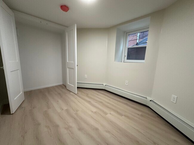 Foto del edificio - 74 Ruthven St