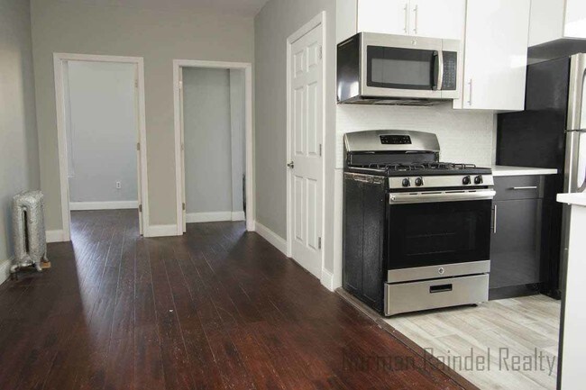 Building Photo - 295 E 149th St