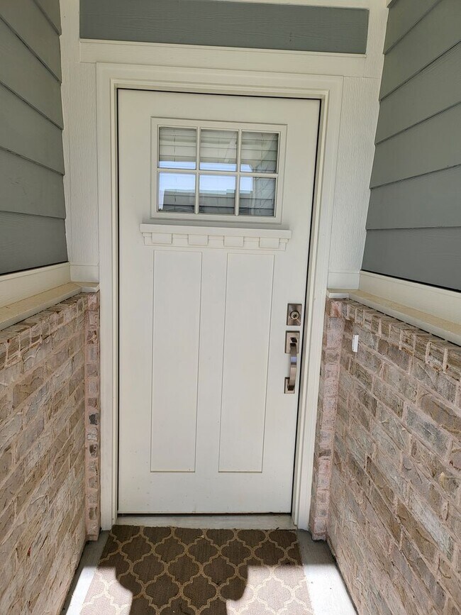 Building Photo - TAKE A LOOK AT YOUR NEW HOME COMING AVAILABLE