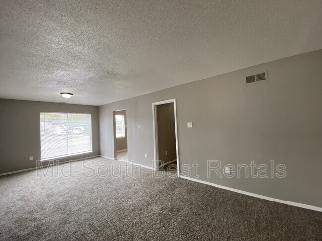 Photo - 3821 Jasmine Dr Apartment