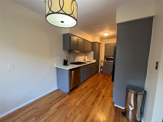 Building Photo - 210-11 42nd Ave