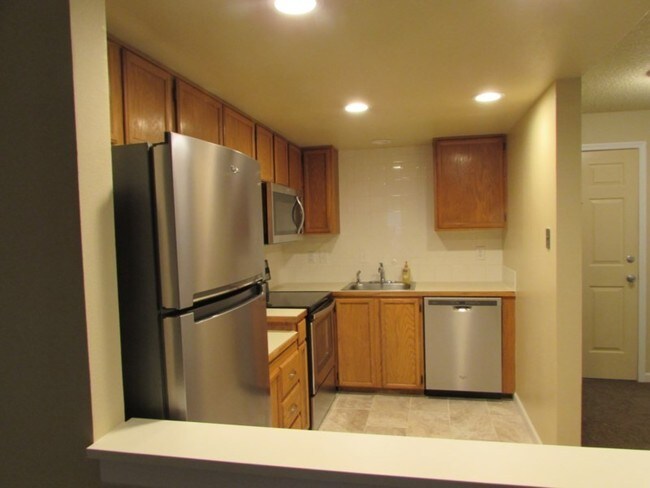 Building Photo - 13717 Linden Ave N