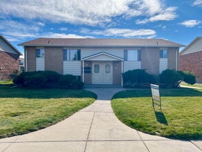 Building Photo - 1519 Oxford Dr