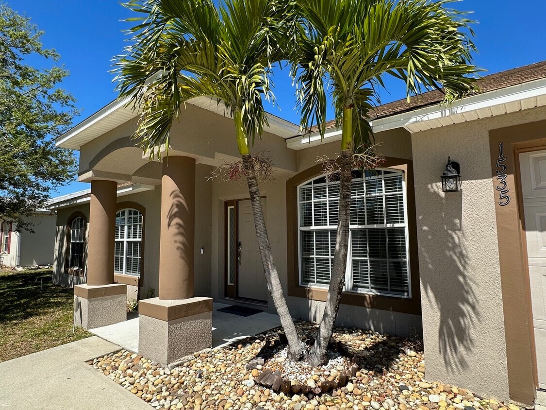 1535 Heartwellville St NW, Palm Bay, FL 32907 House Rental in Palm