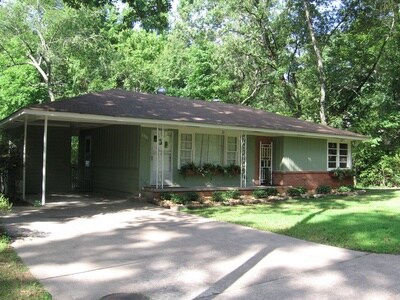 Primary Photo - 8321 Westwood Ave