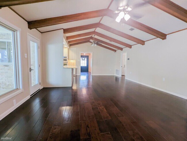 Building Photo - 4 br, 3.5 bath House - 11905 Mustang Chase Dr