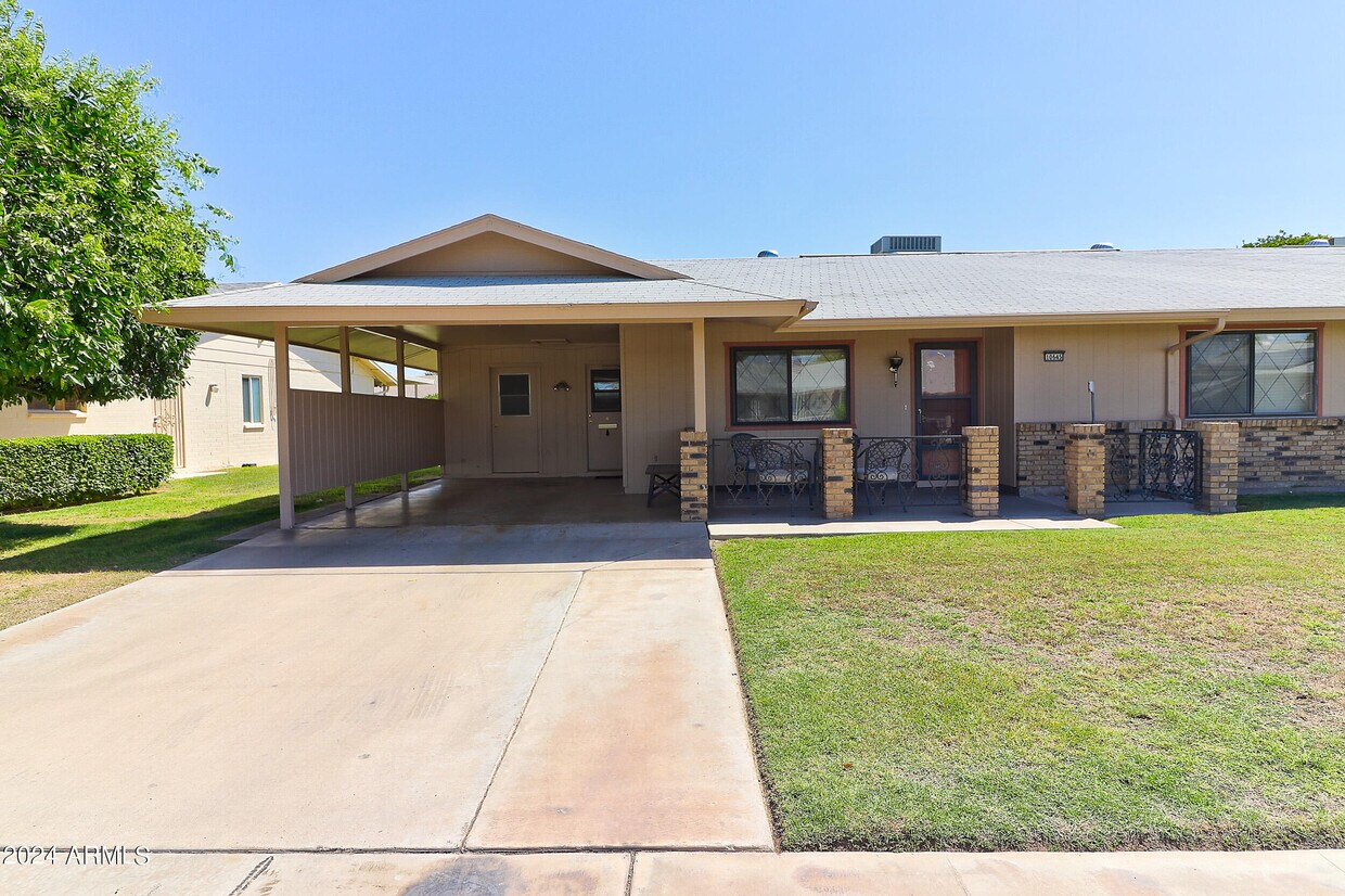 Primary Photo - 10645 W Saratoga Cir