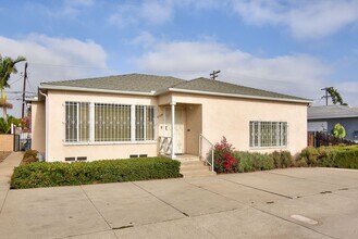 Building Photo - 4734 College Ave