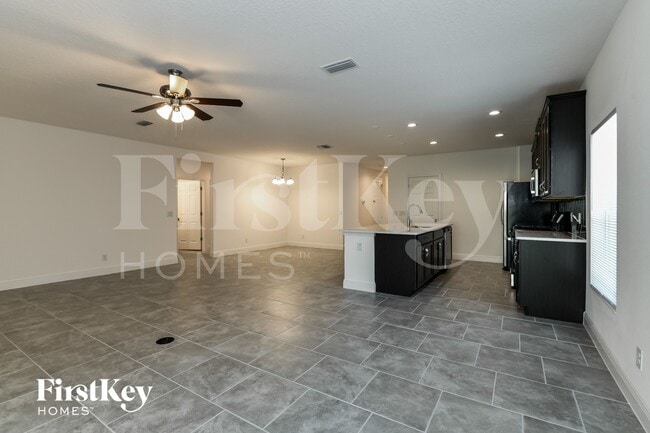 Foto del edificio - 705 Blackstone St