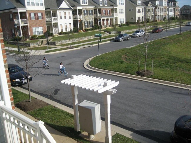 Foto del edificio - 12853 Murphy Grove Terrace