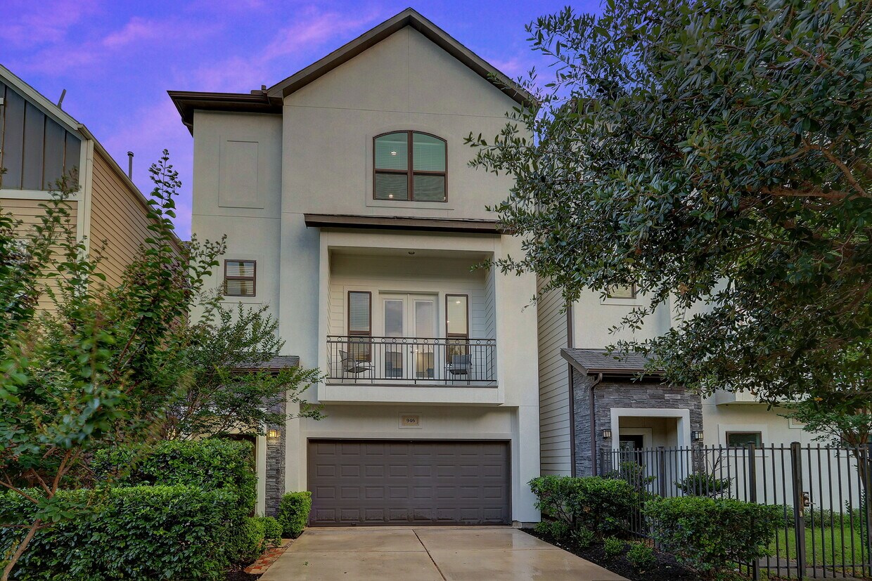 Photo - 946 W 24th St (Houston, TX)