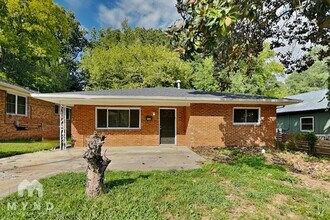 Building Photo - 609 Elmira Ave
