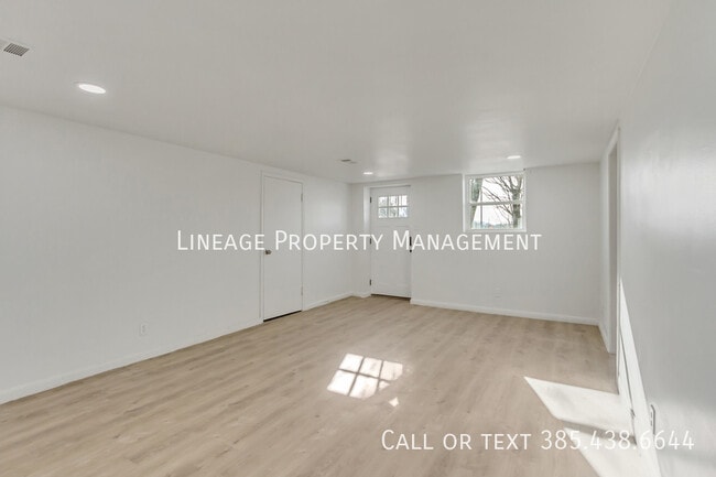 Building Photo - 1954 S 700 E