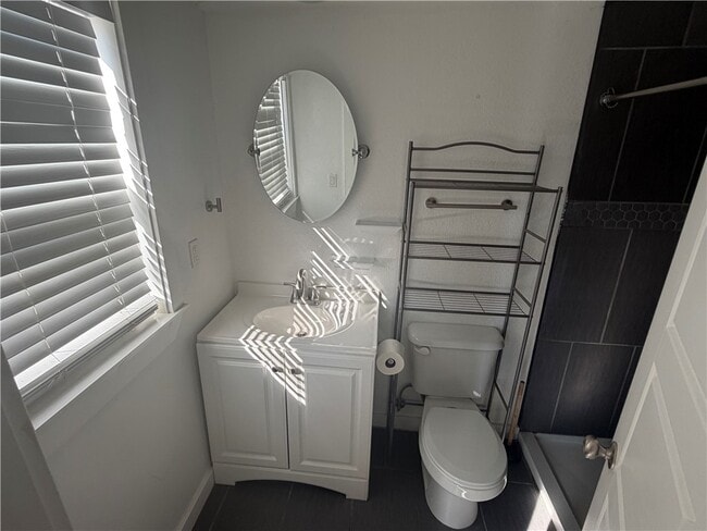 Building Photo - 620 S 2nd St