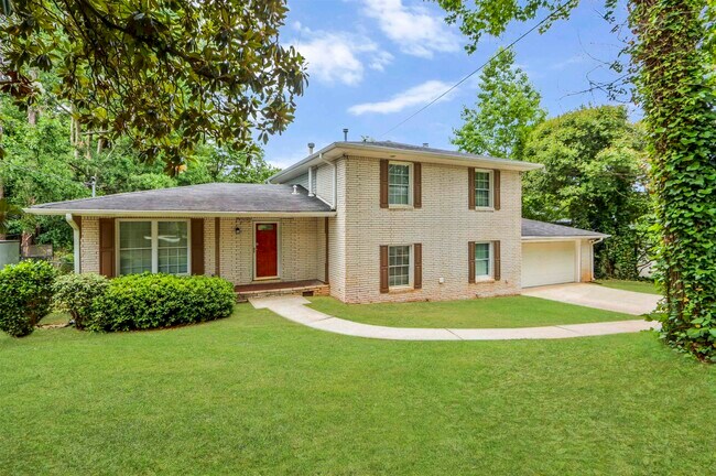 Foto del edificio - 4190 Carrollwood Dr