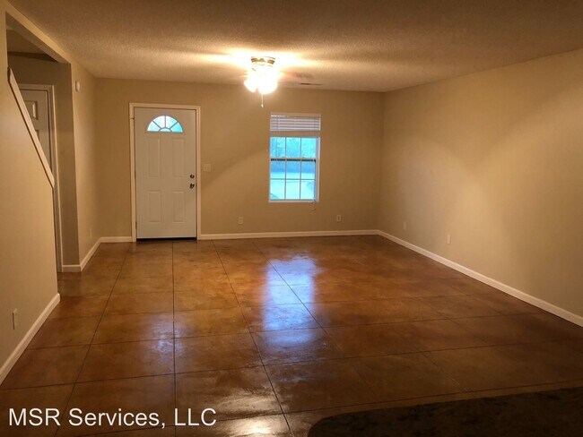 Foto del edificio - 4 br, 2 bath House - 97 Richardson Lake Dr.