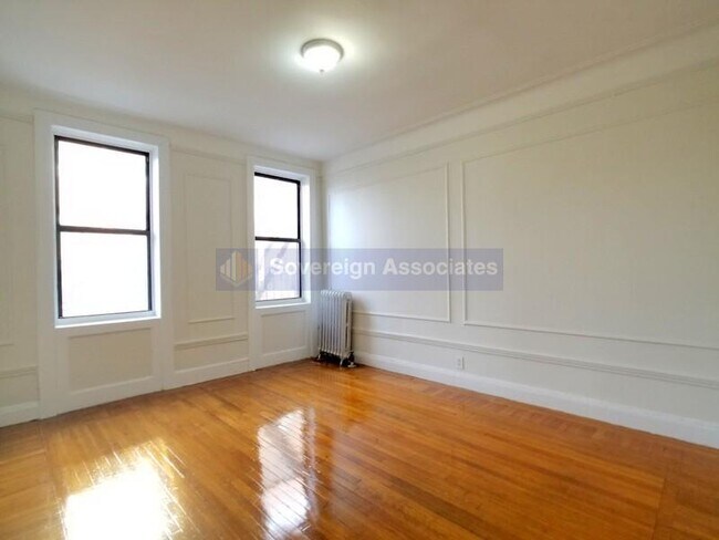 Building Photo - 150 Haven Avenue