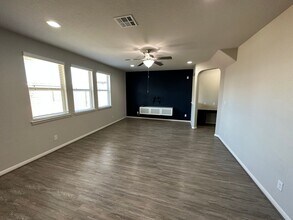Building Photo - 13214 Bucktree Dr