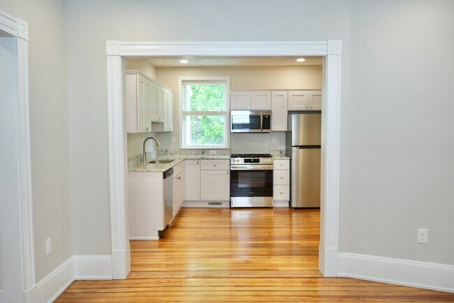 Foto del edificio - 406 Hedge St