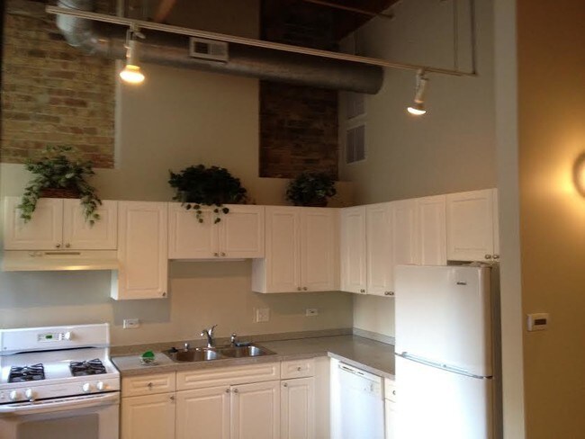 Foto del edificio - 226 N Clinton St, #226