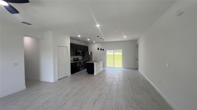 Foto del edificio - 3315 W Montgomery Ln