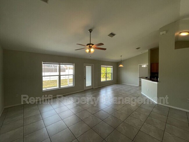 Foto del edificio - 1821 SW 22nd Ln