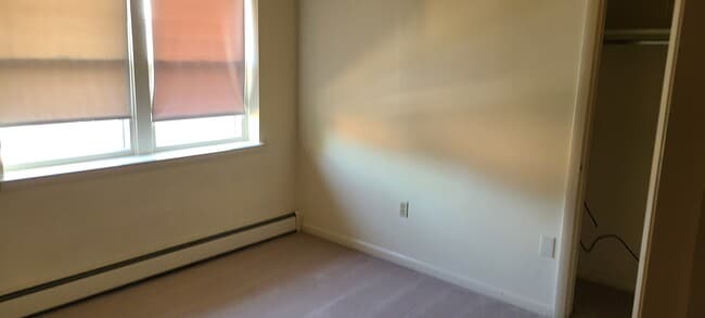 Building Photo - 1301 Grampian Blvd