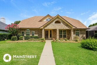 Building Photo - 1617 Palisades Dr