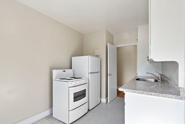 Photo du bâtiment - Englehart Apartments