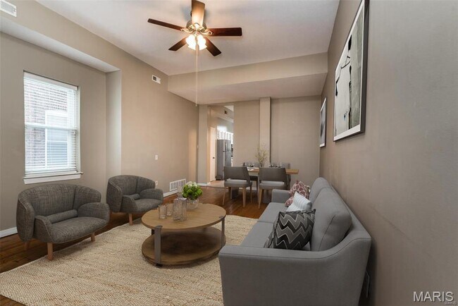 Foto del edificio - 2350 S 10th St
