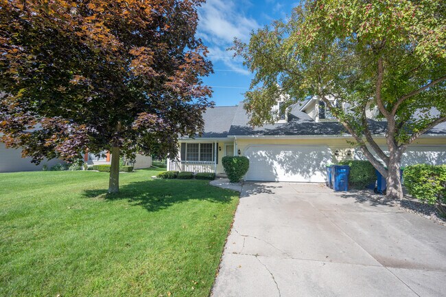 Building Photo - 745 Plainfield Court