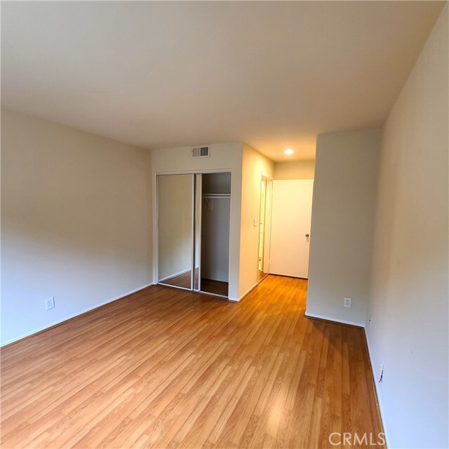 Building Photo - 5060 Kester Ave