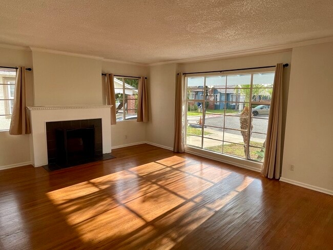 Foto del edificio - 12505 Manor Dr