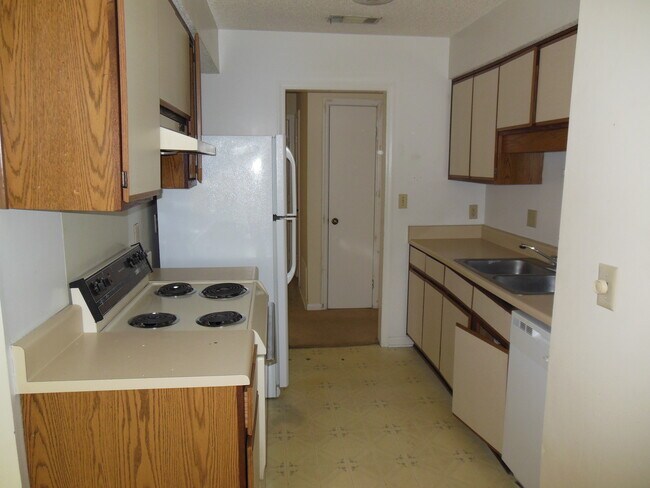 Building Photo - House