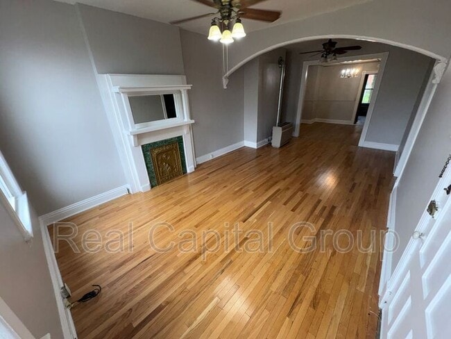 Building Photo - 412 2nd St