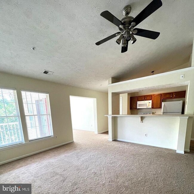Building Photo - 716 Jupiter Hills Ct