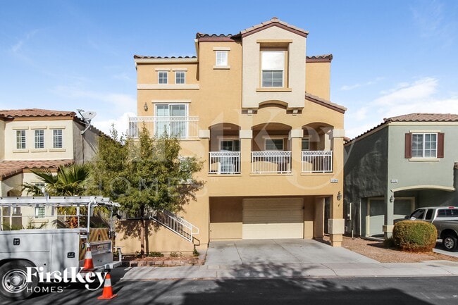 Building Photo - 10548 Gibbous Moon Dr