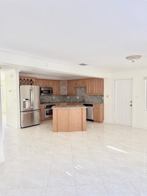 Foto del edificio - 2594 West End Rd